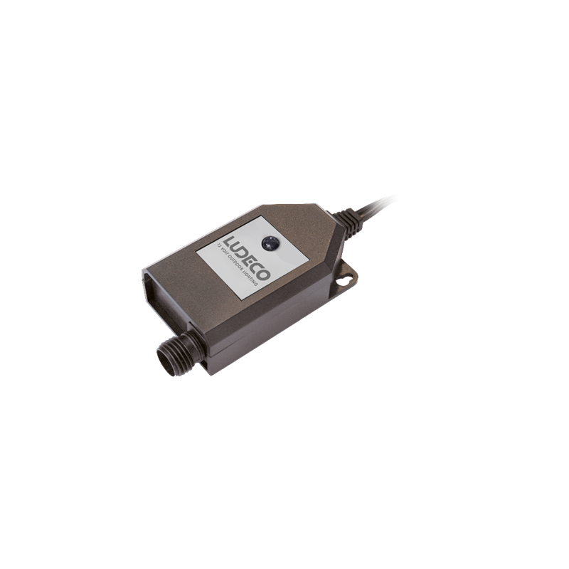 Ludeco Low Voltage Lighting UK DIY Dusk To Dawn Plug in Sensor