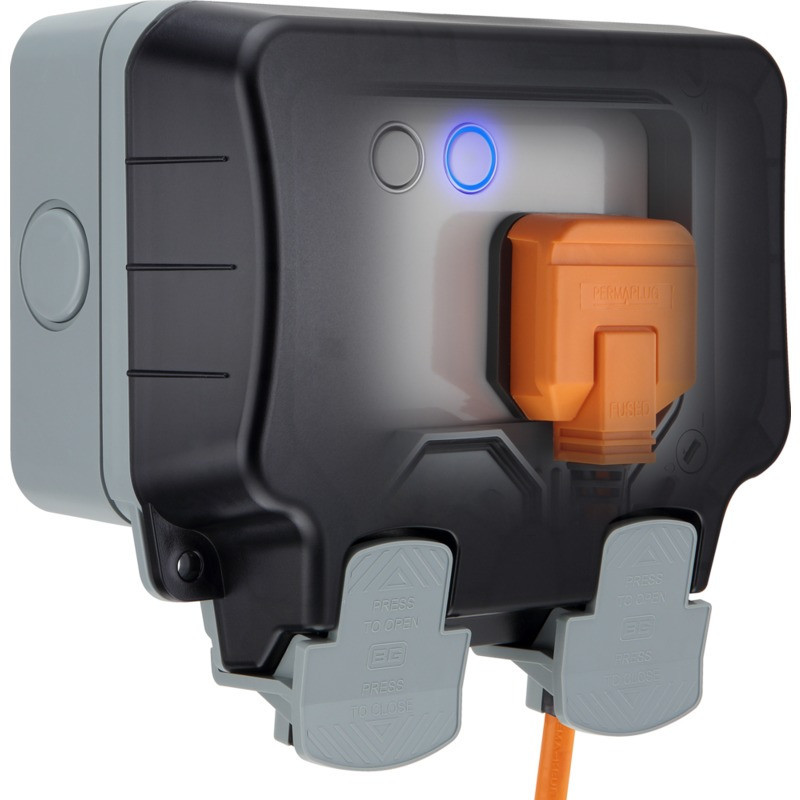 Ludeco Low Voltage Lighting UK Weatherproof IP66 Twin Smart WIFI 13 Amp Switched Socket Outlet 2